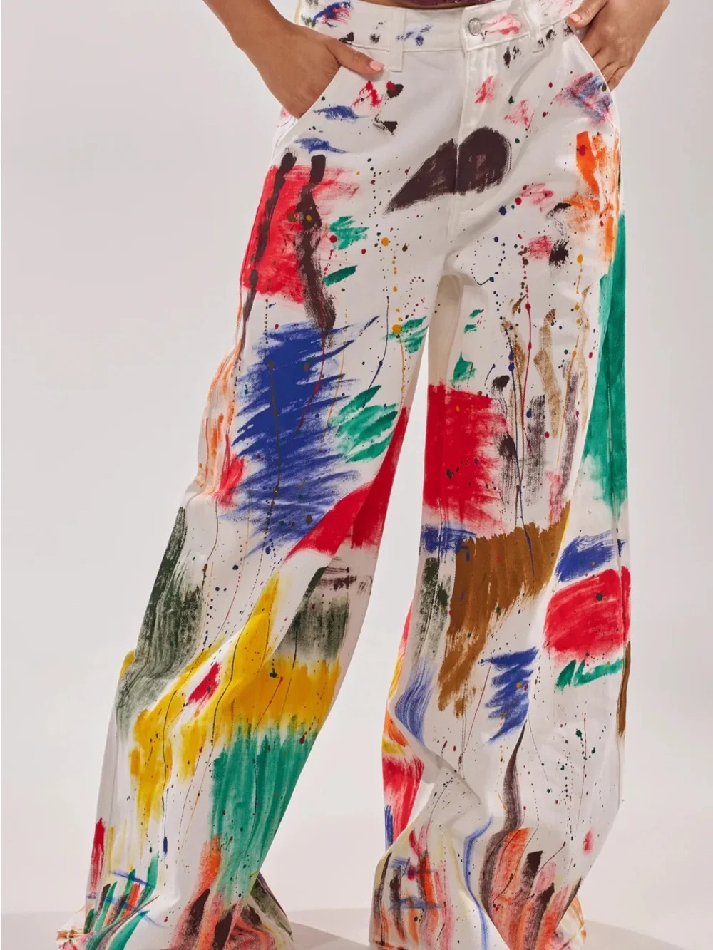 AKIRA White Wide-Leg Jeans with Multicolor Paint-Splash Print